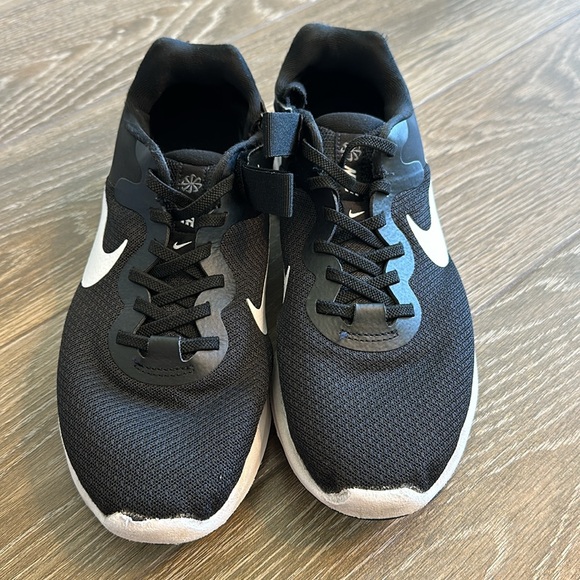 Nike Revolution Flyease - Picture 5 of 8